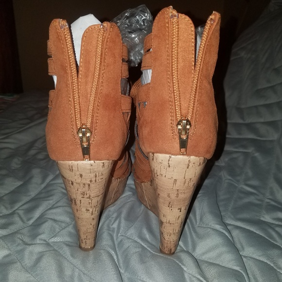 Jayden Wedges 7.5 - Picture 2 of 5